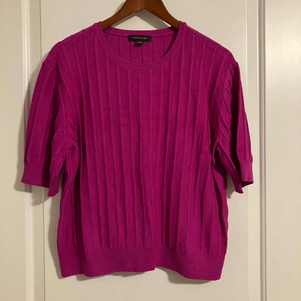 Ann Taylor Magenta Pink Ribbed Short Sleeve Knit Sweater Crew Neck XL